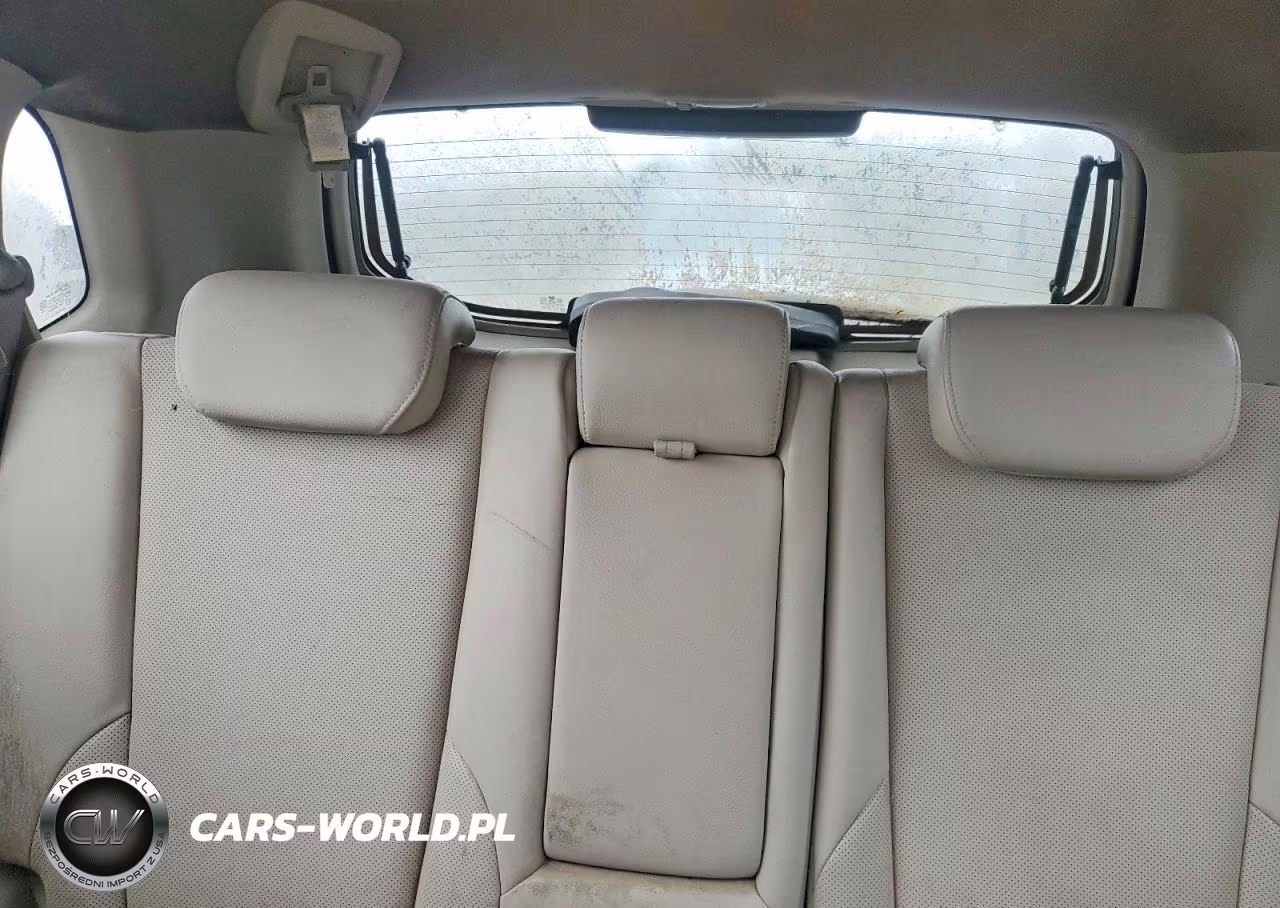 2011 Hyundai Tucson VIN:KM8JN72D35U185428 - 10
