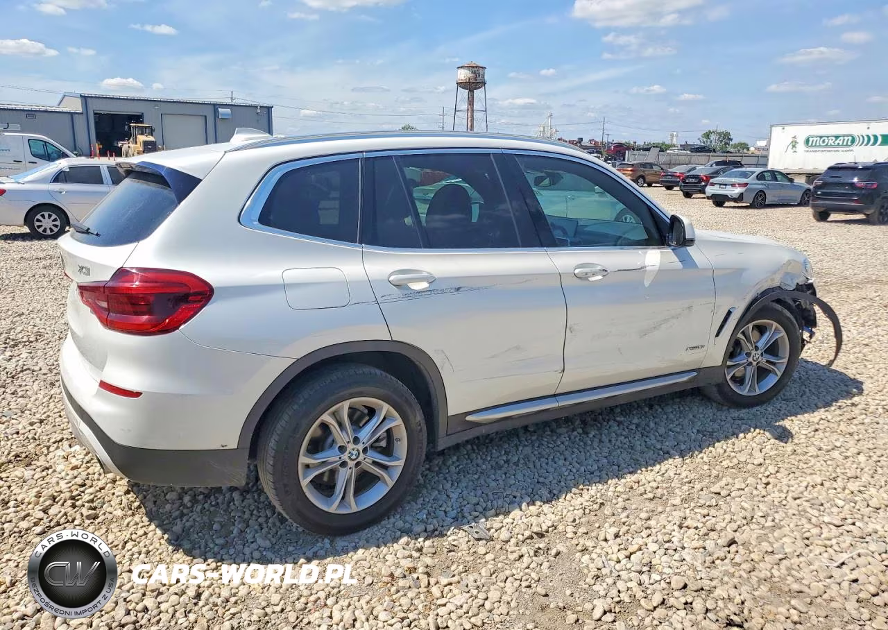 2018 BMW X3 xDrive30I VIN:5UXTR9C59JLC81232 - 3