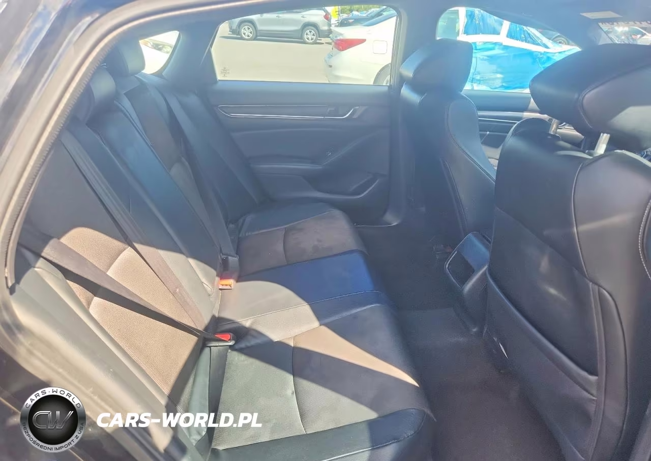 2018 Honda Accord Sport VIN:1HGCV1F33JA172378 - 10