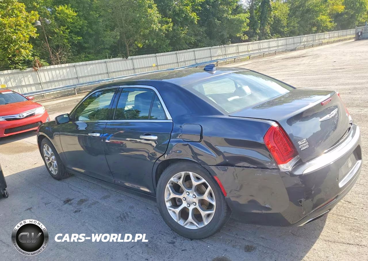 2017 Chrysler 300C Platinum VIN:2C3CCASG5HH500364 - 2