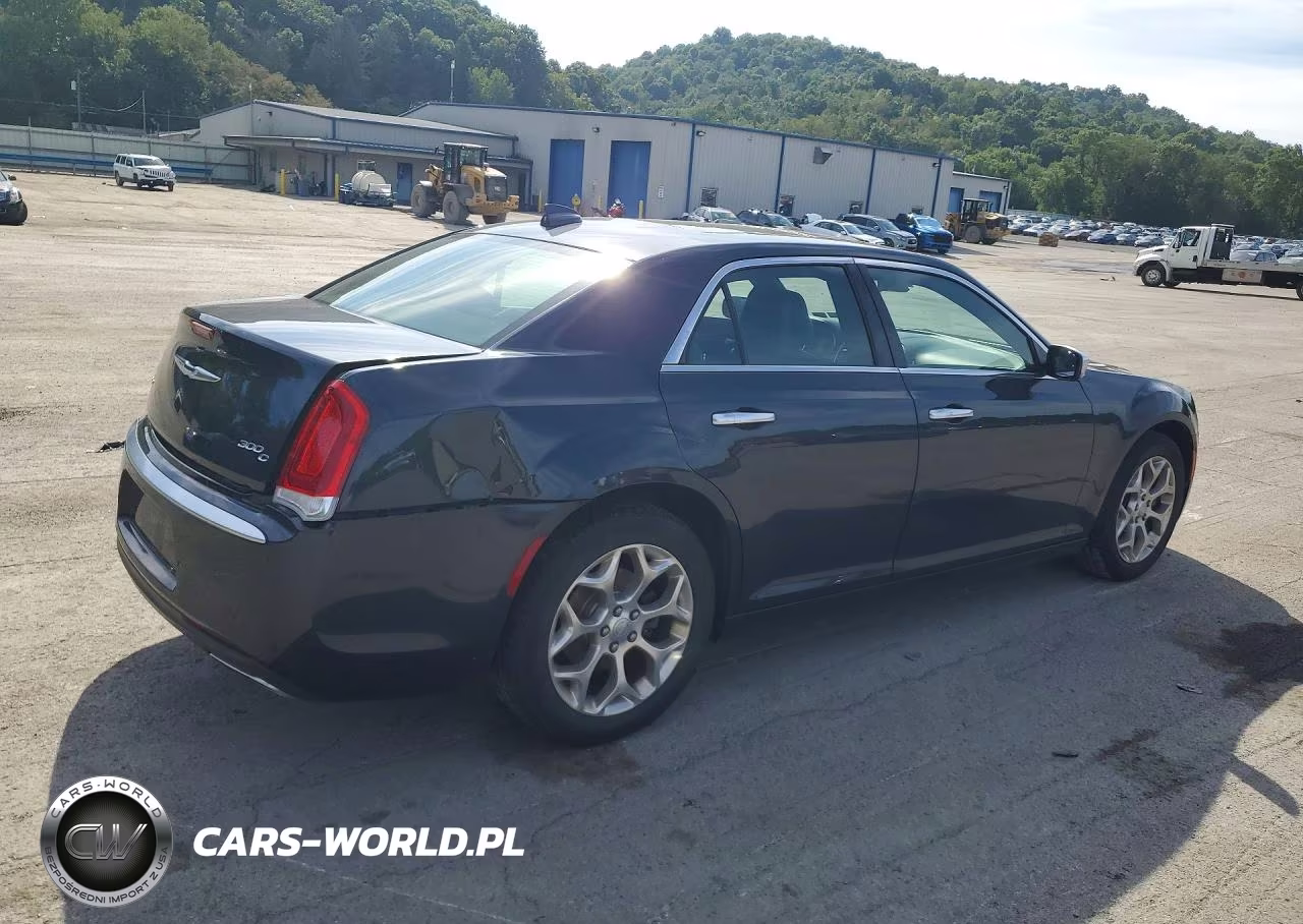 2017 Chrysler 300C Platinum VIN:2C3CCASG5HH500364 - 3