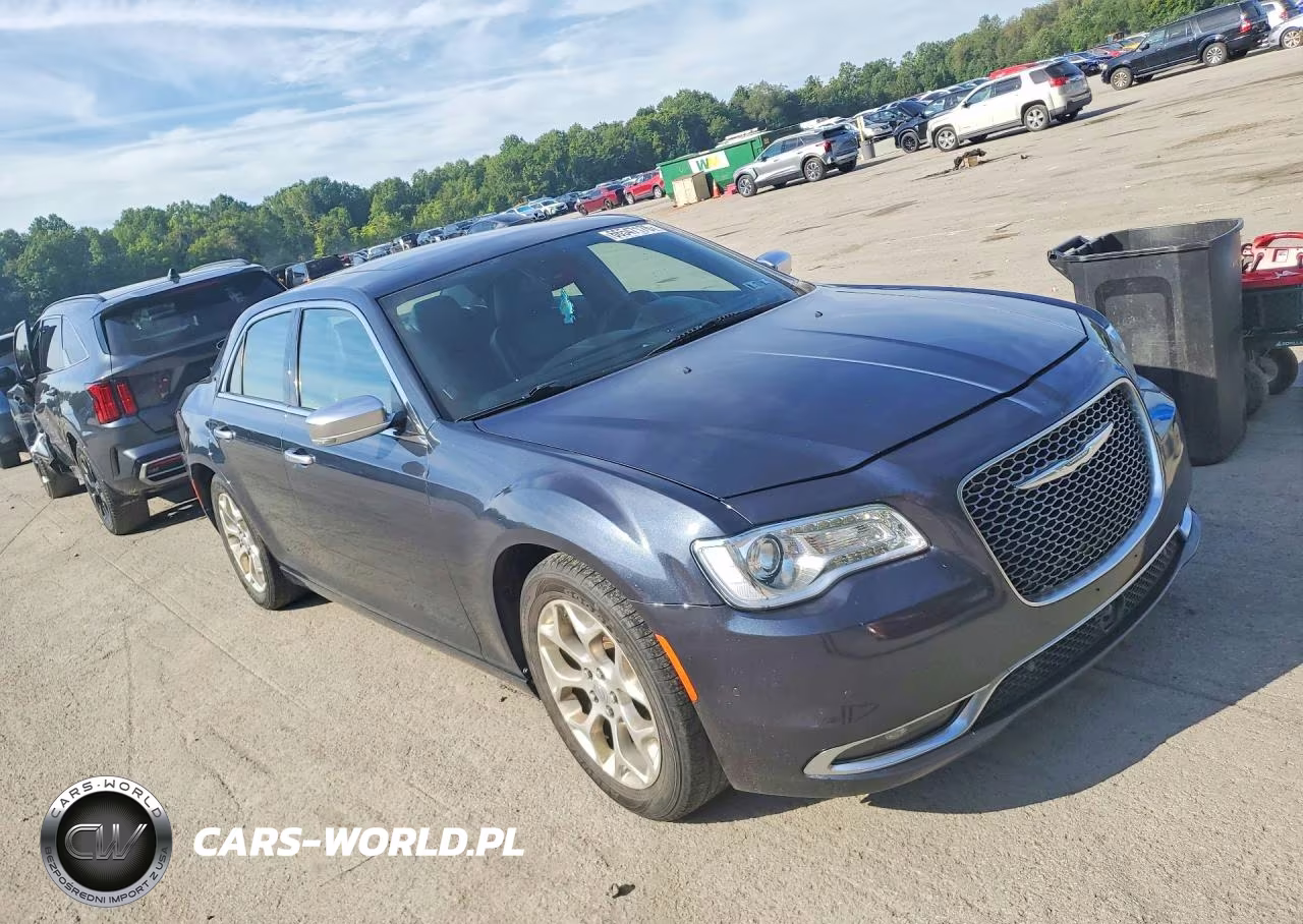 2017 Chrysler 300C Platinum VIN:2C3CCASG5HH500364 - 4