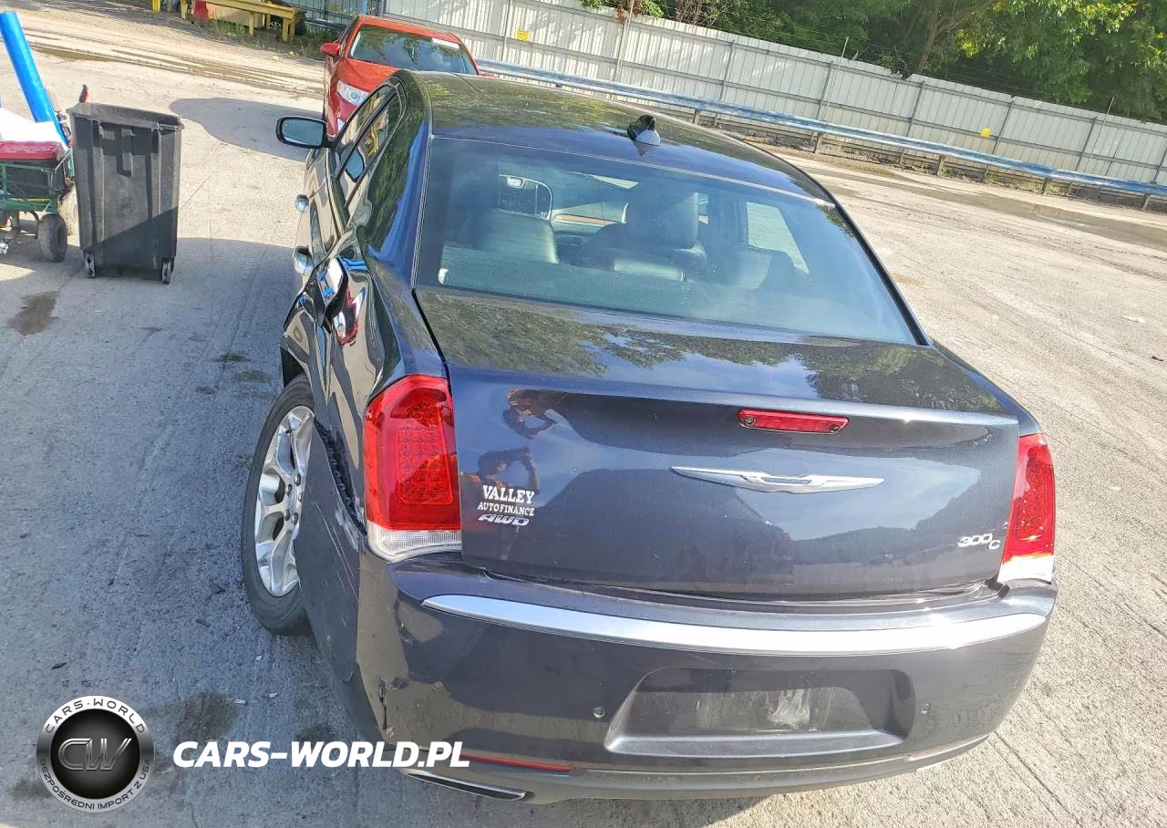 2017 Chrysler 300C Platinum VIN:2C3CCASG5HH500364 - 6