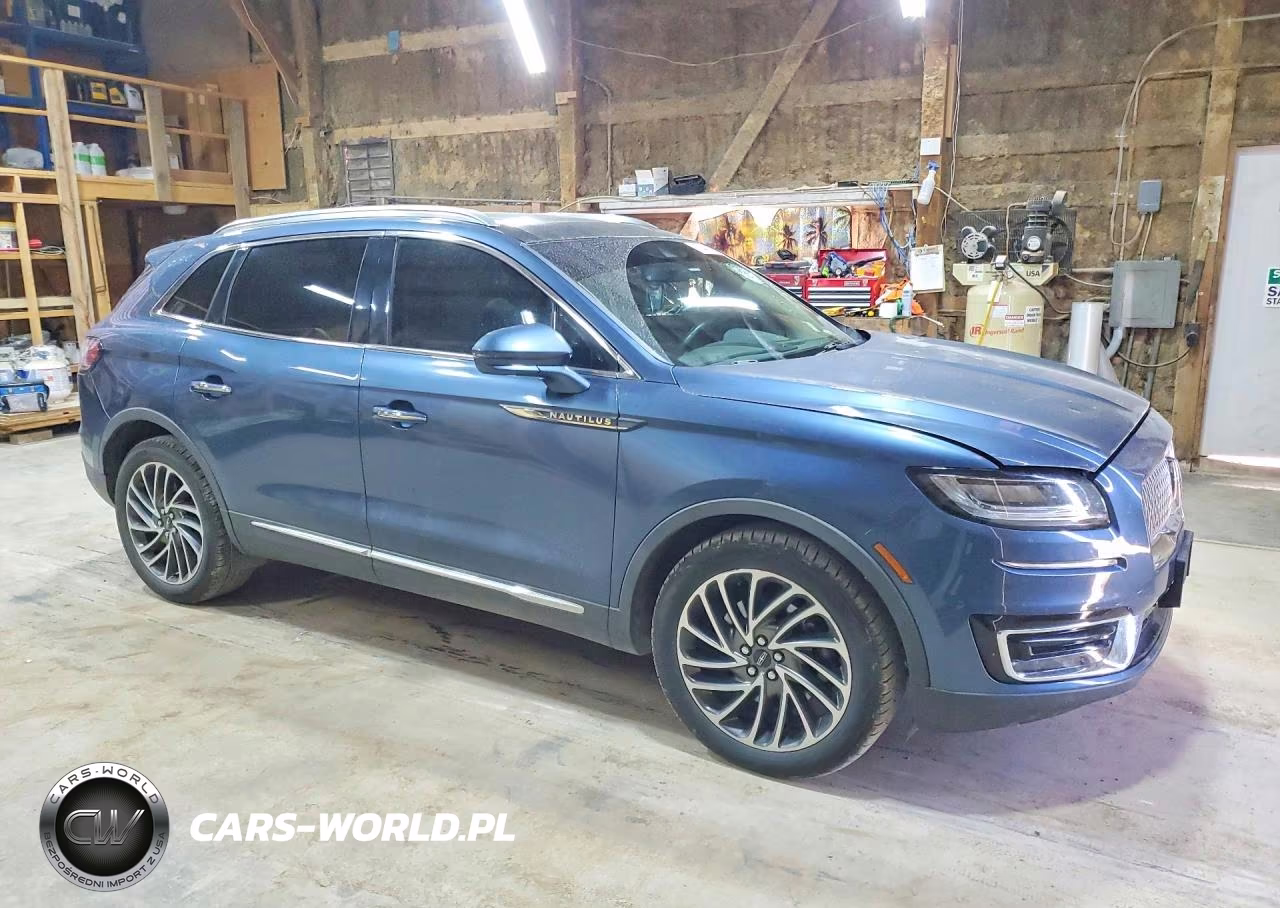 2019 Lincoln Nautilus Reserve VIN:2LMPJ8LP3KBL61677 - 4