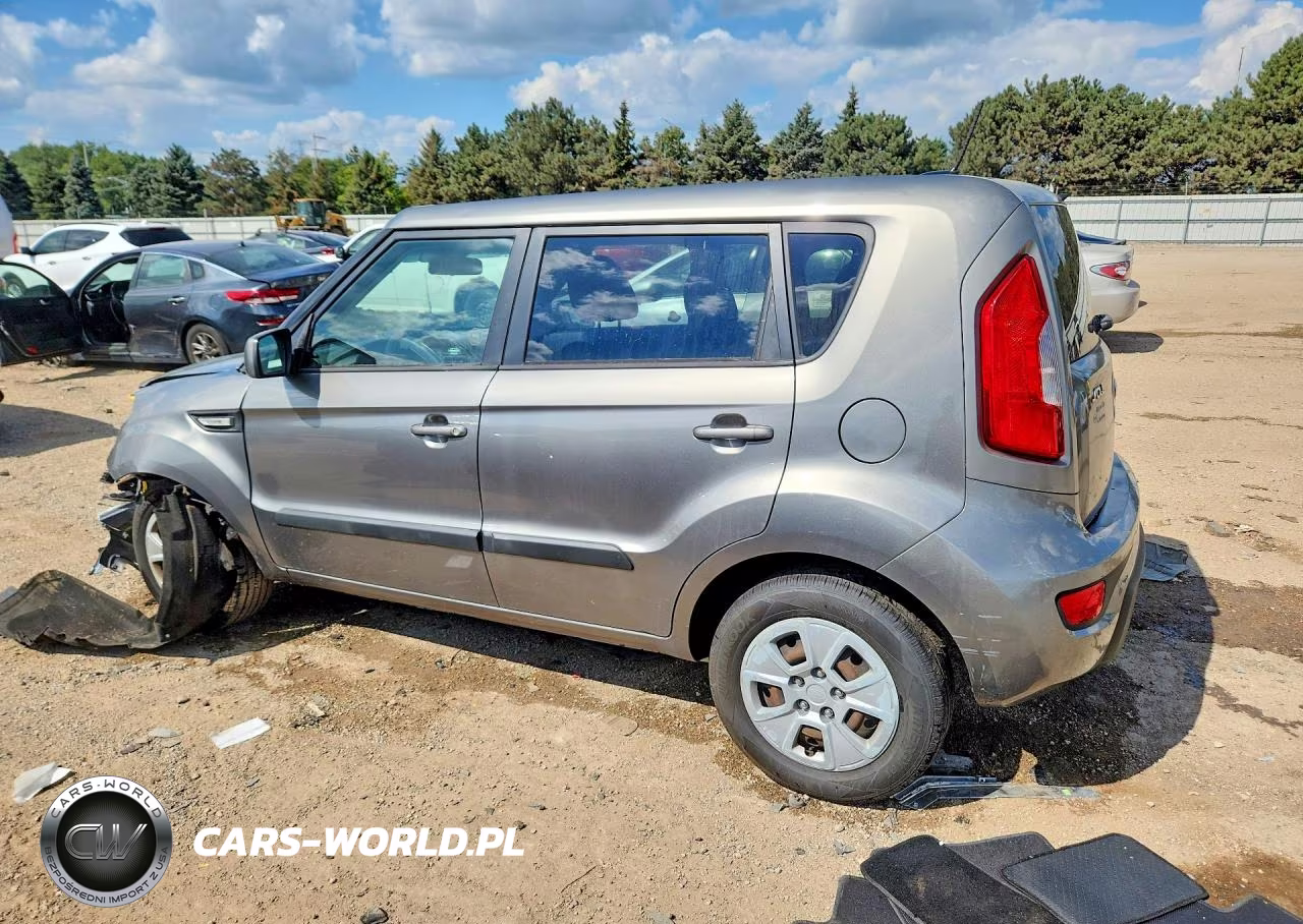 2013 Kia Soul Base VIN:KNDJT2A52D7587705 - 2