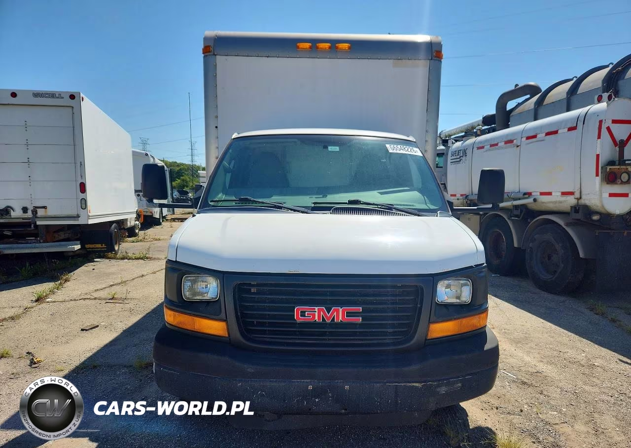 2014 GMC Savana Cutaway G3500 VIN:1GD374CG3E1174845 - 5