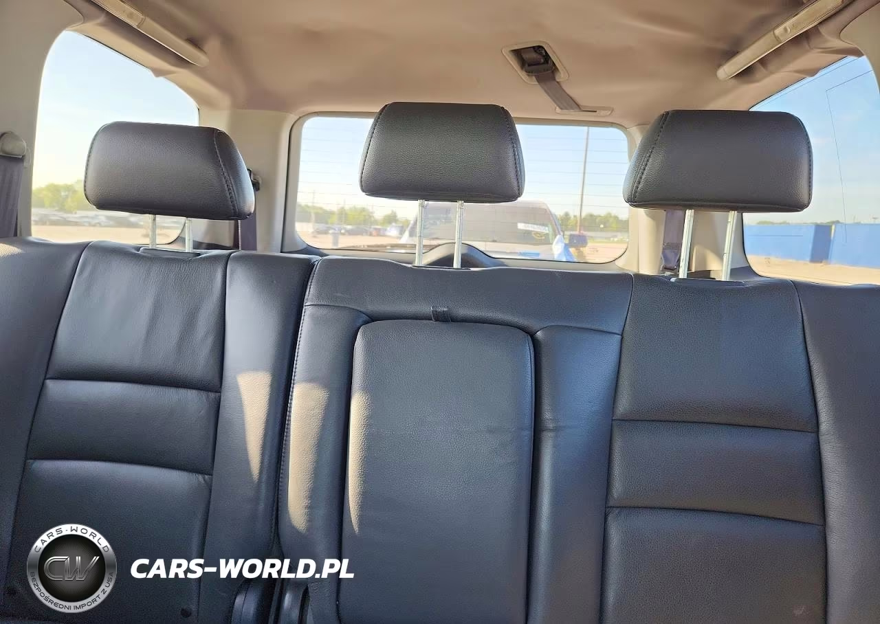 2005 Honda Pilot Exl VIN:2HKYF186X5H523682 - 10