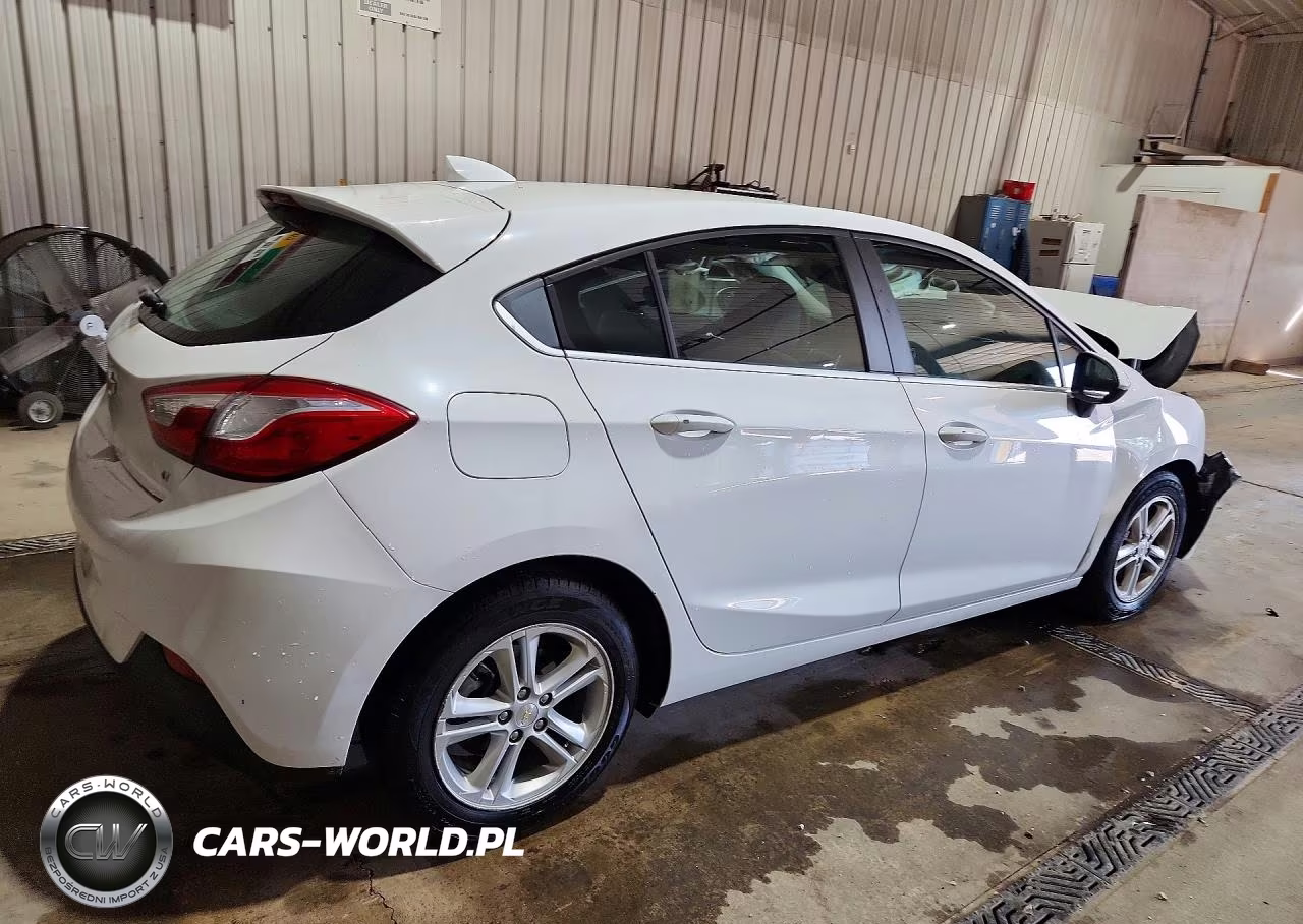 2018 Chevrolet Cruze Lt VIN:3G1BE6SM8JS606324 - 3