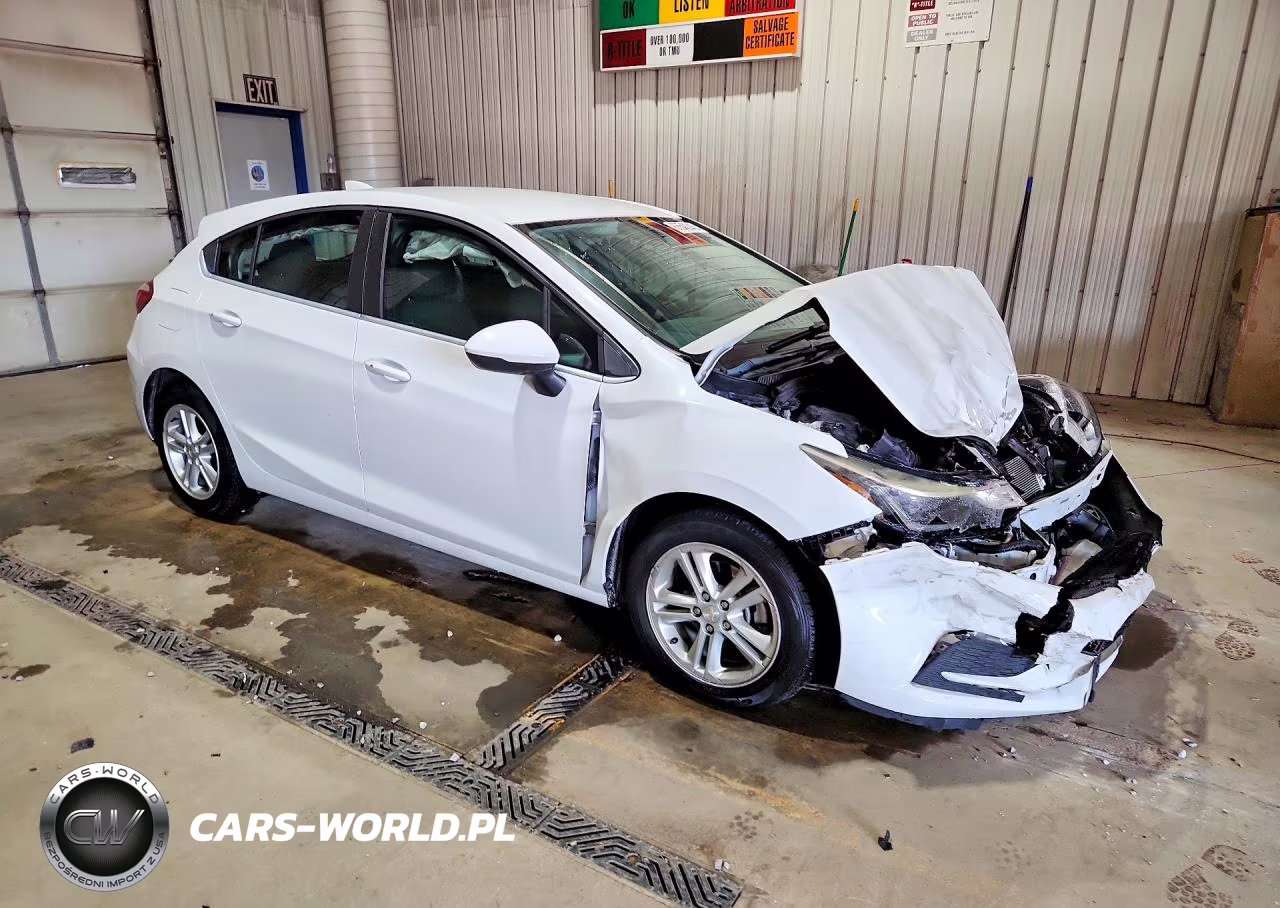 2018 Chevrolet Cruze Lt VIN:3G1BE6SM8JS606324 - 4