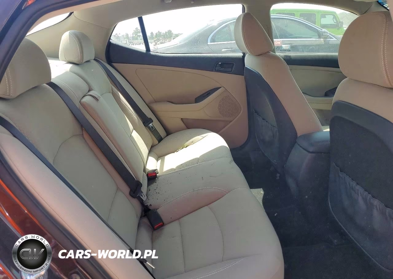 2015 Kia Optima Lx VIN:5XXGM4A72FG492317 - 10