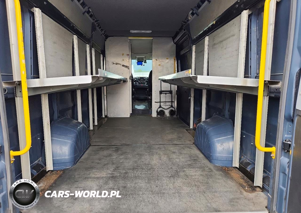 2020 Ram Promaster 3500 Delivery Van VIN:3C6URVJG7LE139917 - 10