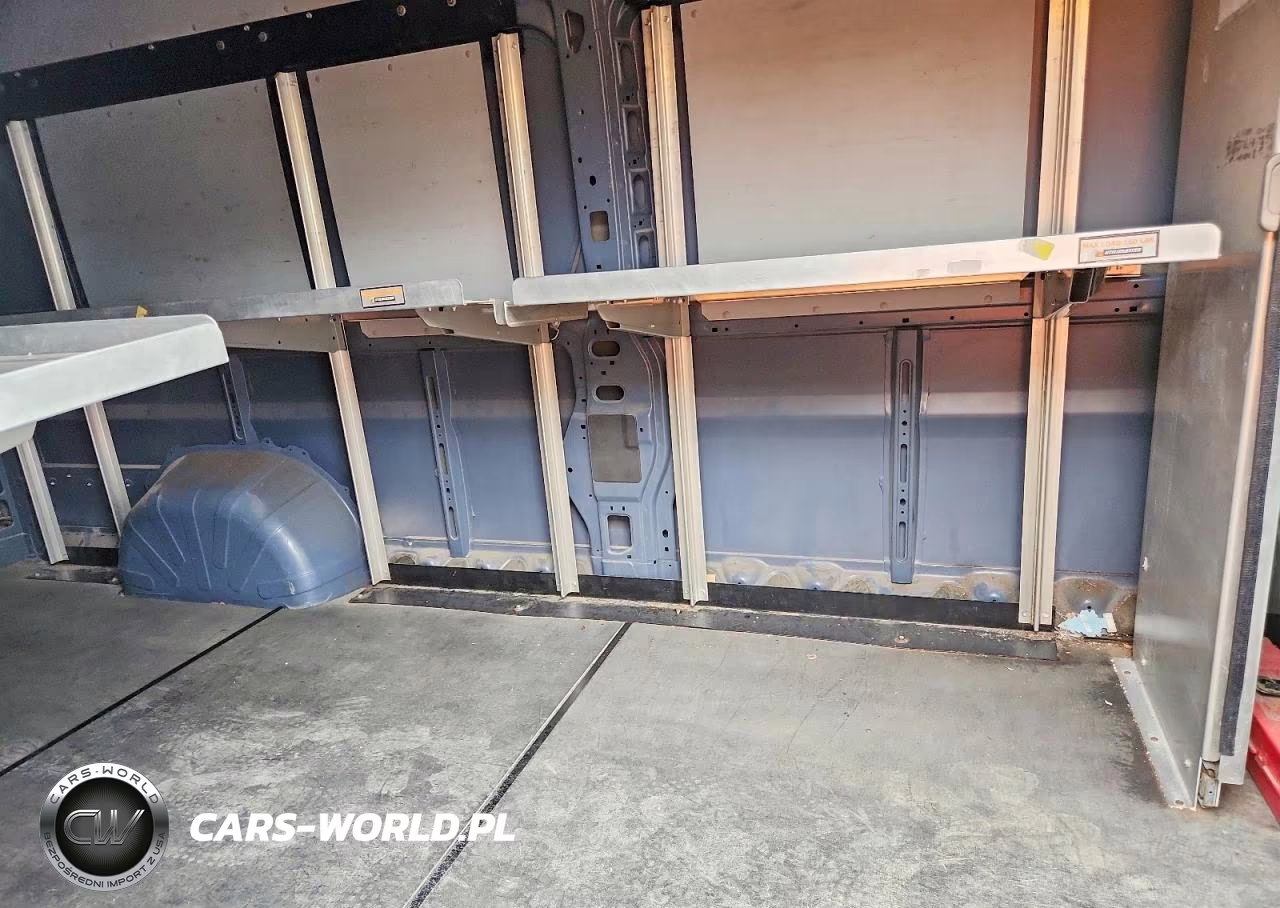 2020 Ram Promaster 3500 Delivery Van VIN:3C6URVJG8LE145323 - 10