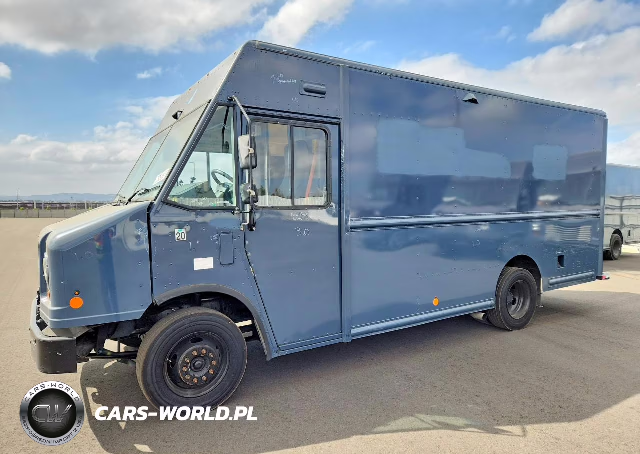 2020 Ford F59 Delivery Truck