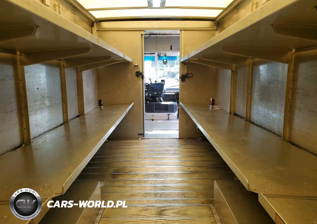 2021 Ford F59 Delivery Truck VIN:1F65F5KN8M0A04719 - 10