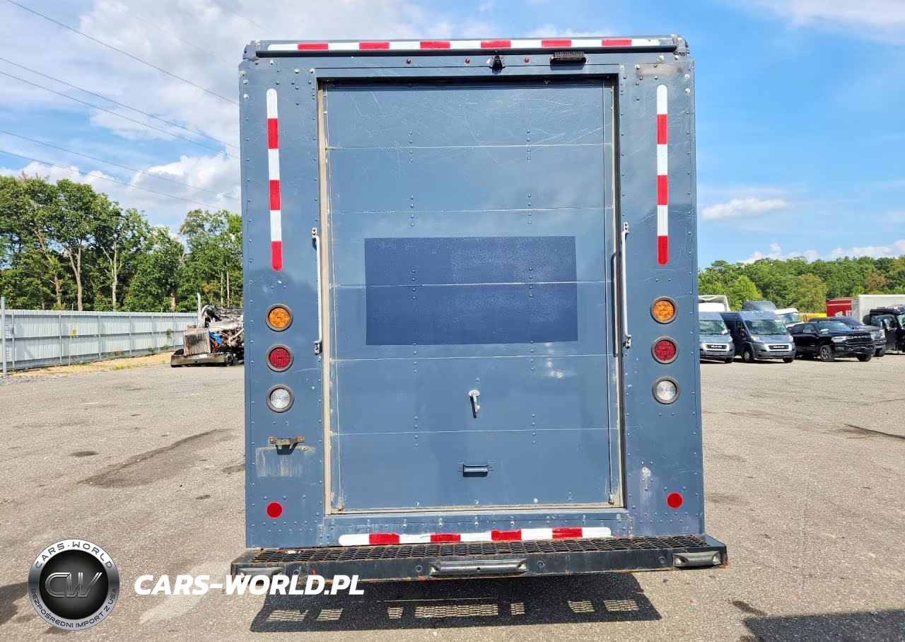 2021 Ford F59 Delivery Truck VIN:1F65F5KN7M0A04923 - 6