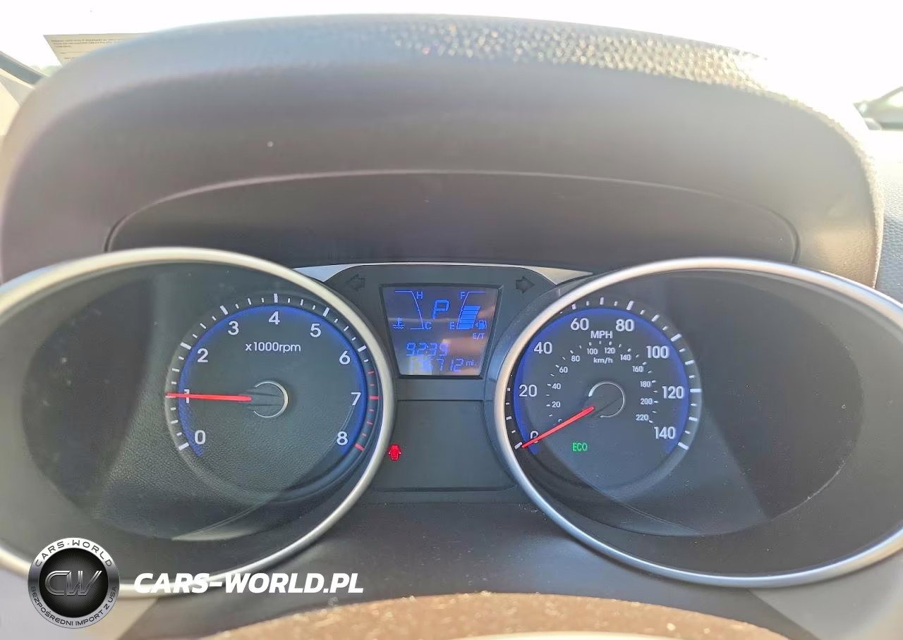 2015 Hyundai Tucson Se VIN:KM8JU3AG4FU089140 - 9