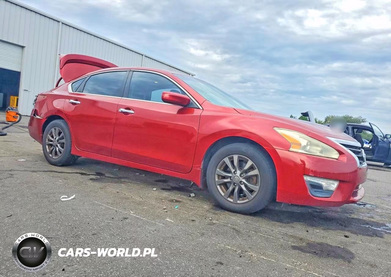 2015 Nissan Altima 2.5 S VIN:1N4AL3AP3FC492397 - 4