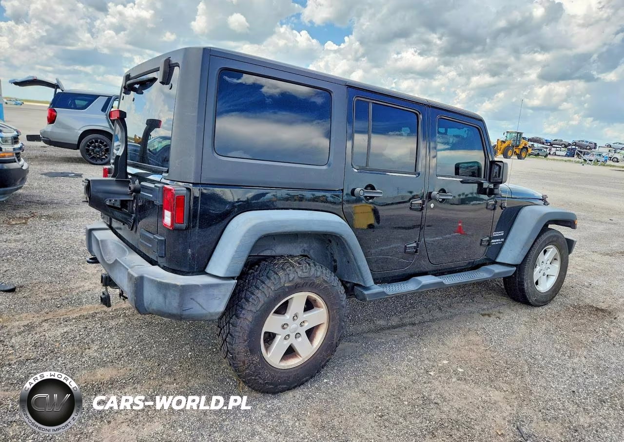 2017 Jeep Wrangler Unlimited Sport VIN:1C4BJWDG6HL634651 - 3