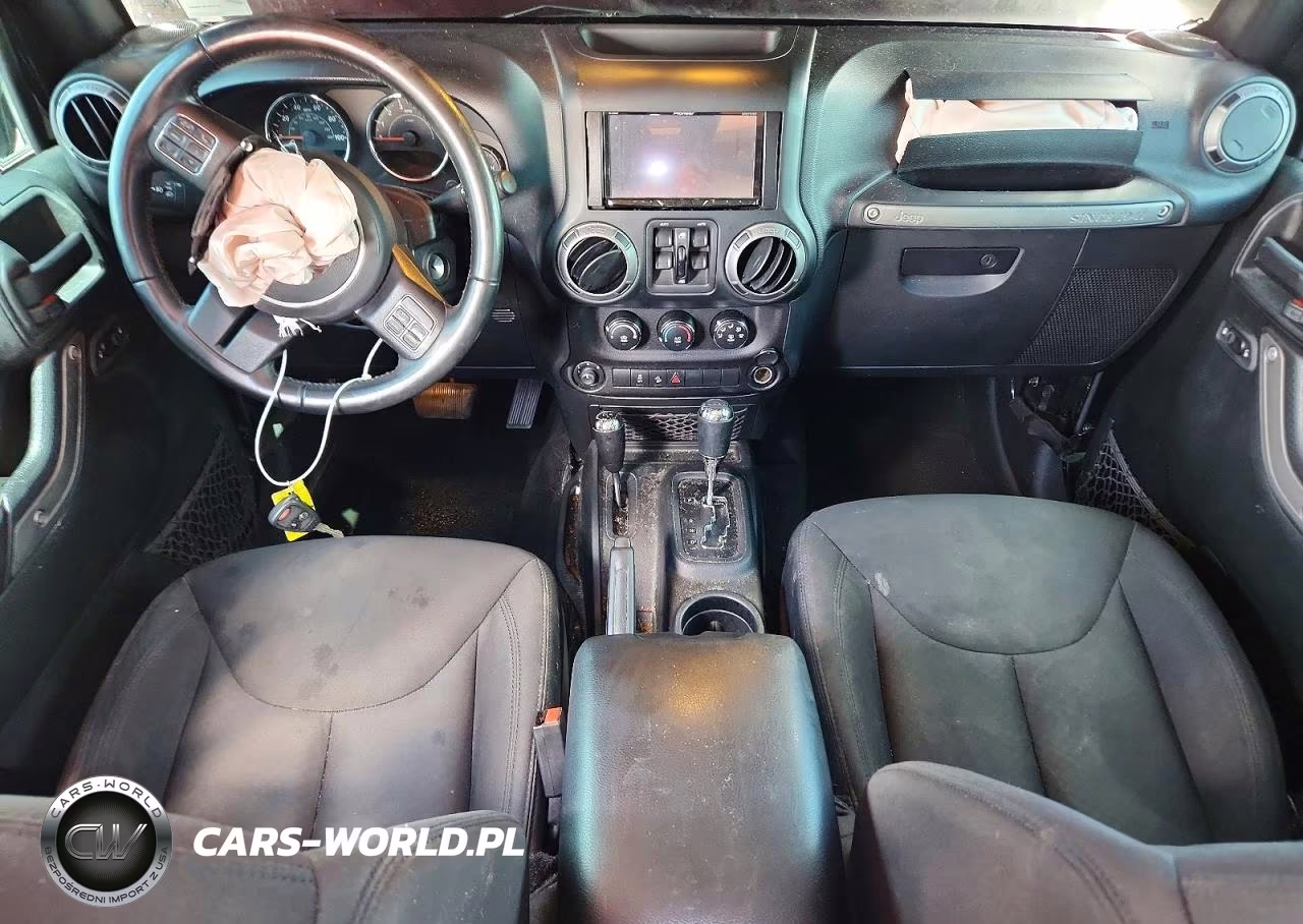 2017 Jeep Wrangler Unlimited Sport VIN:1C4BJWDG6HL634651 - 8