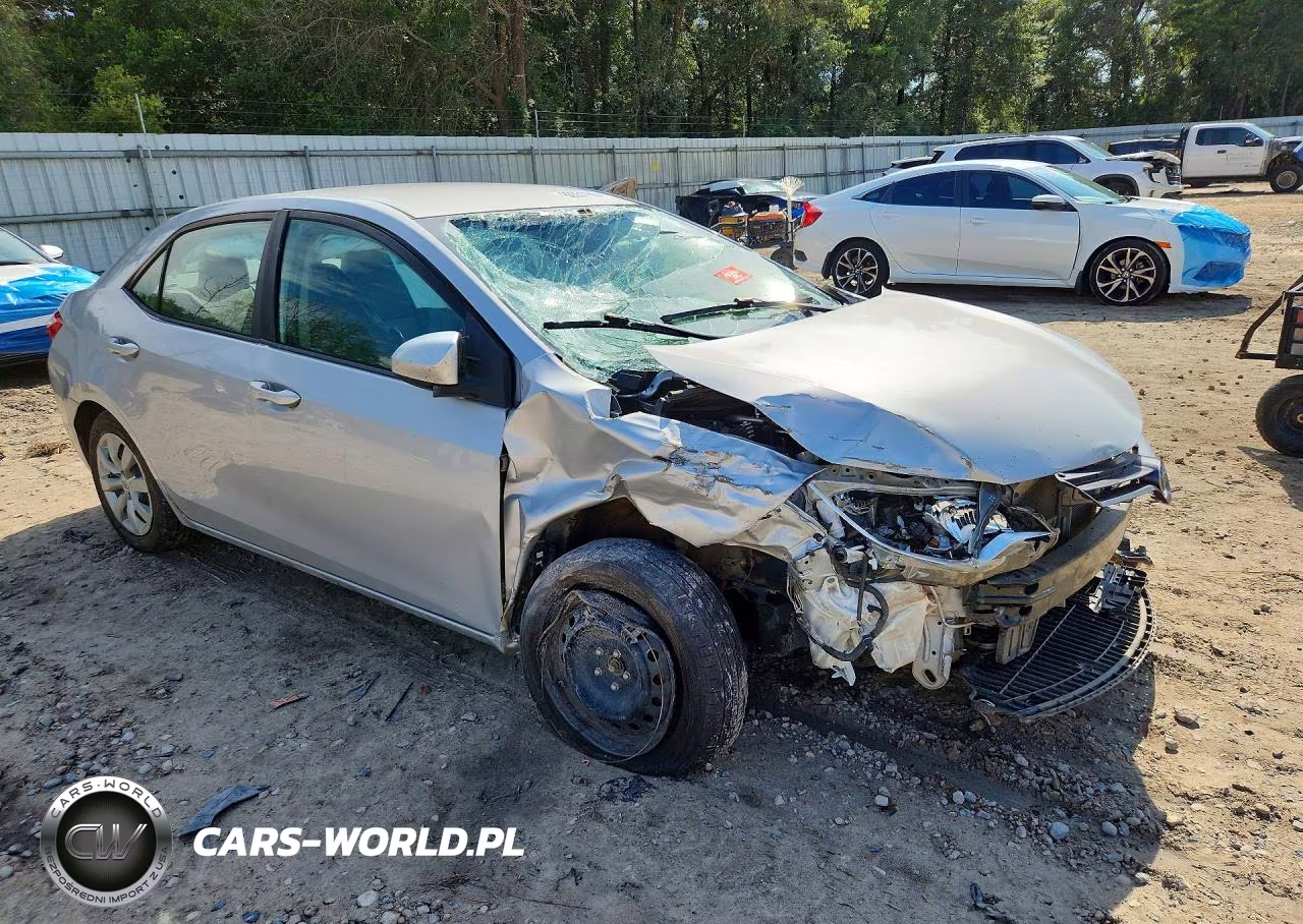 2015 Toyota Corolla Le VIN:2T1BURHEXFC322354 - 4