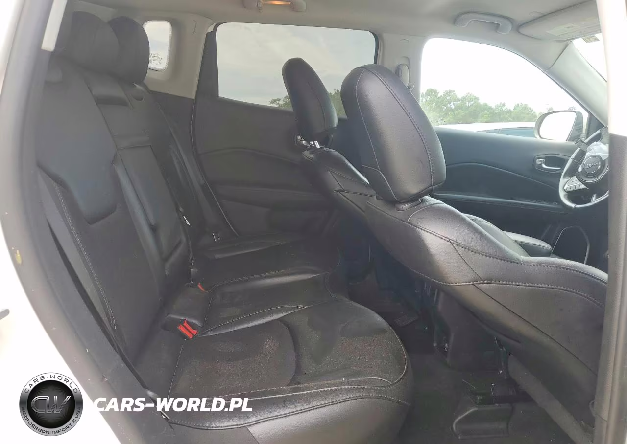 2020 Jeep Compass Latitude VIN:3C4NJDBB7LT101620 - 10