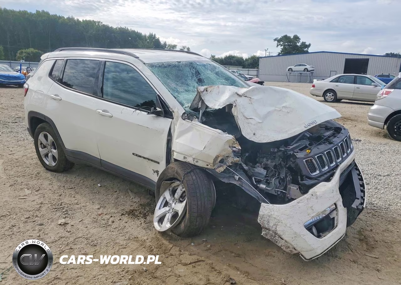 2020 Jeep Compass Latitude VIN:3C4NJDBB7LT101620 - 4
