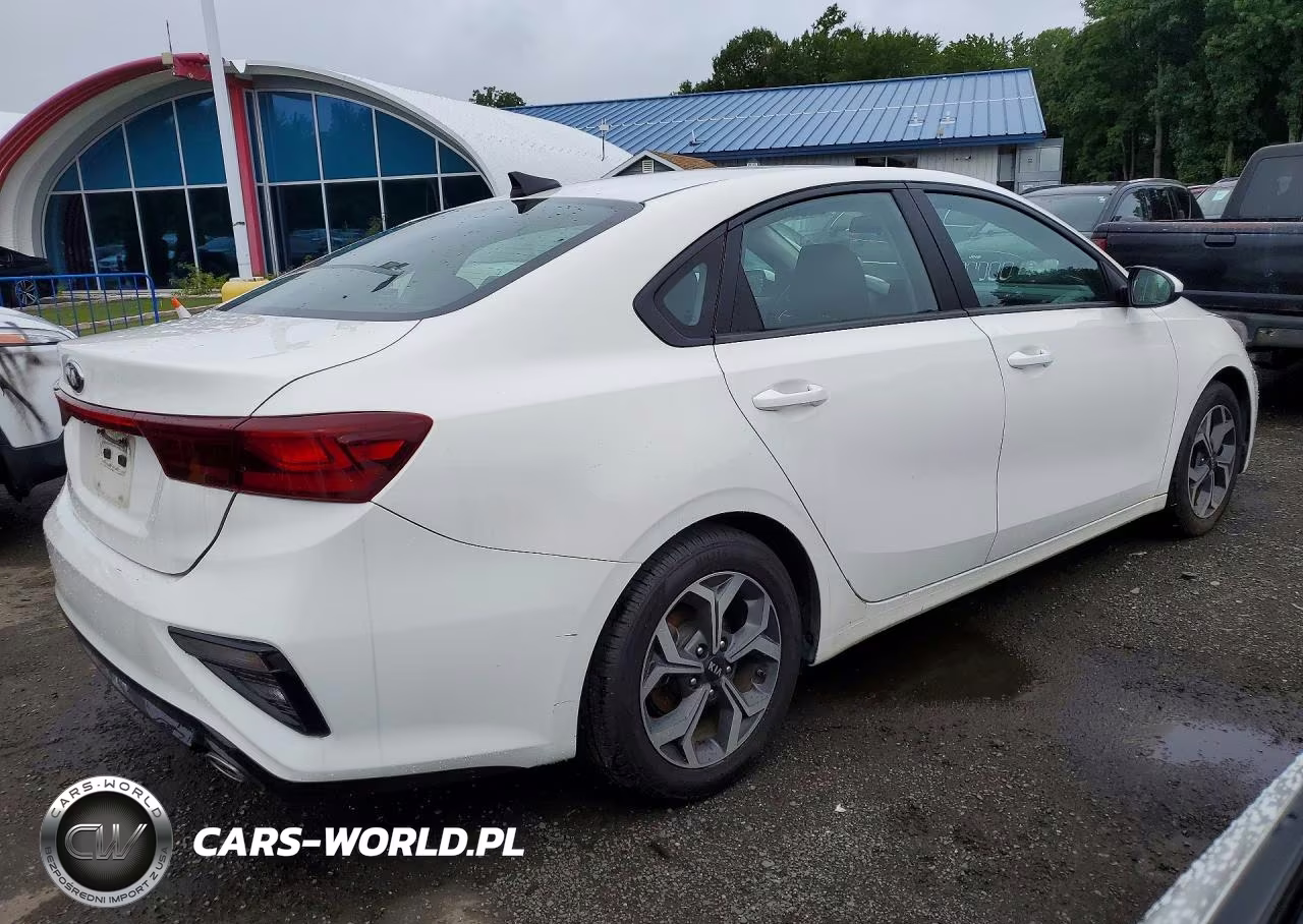 2020 Kia Forte Lxs VIN:3KPF24AD6LE249671 - 3