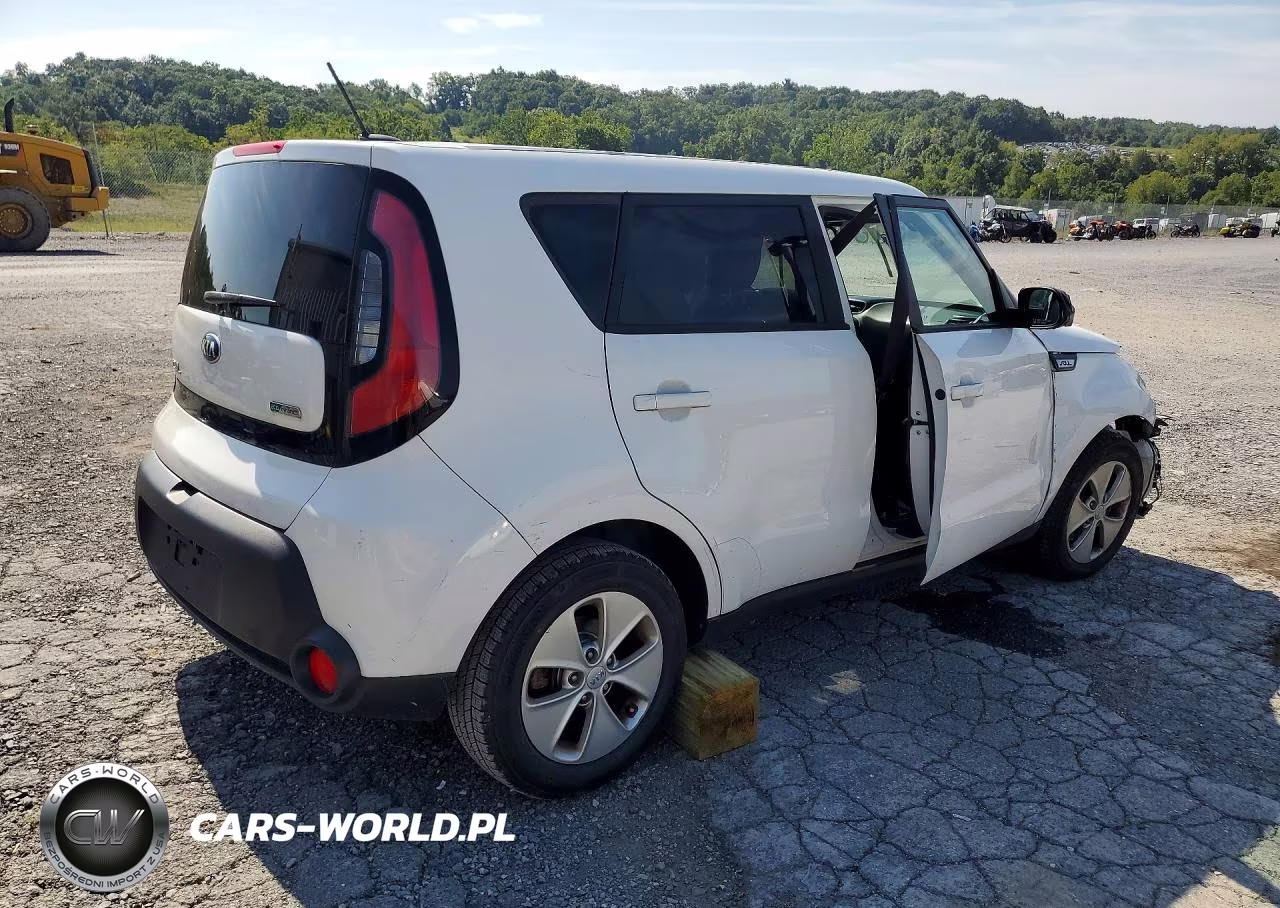2015 Kia Soul + VIN:KNDJP3A50F7222355 - 3