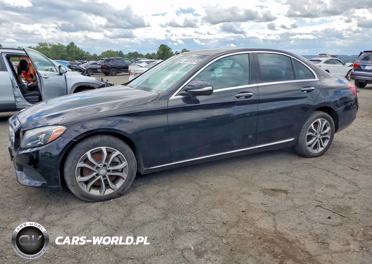 2015 Mercedes-Benz C 300 4Matic – zdjęcie 1 z 12