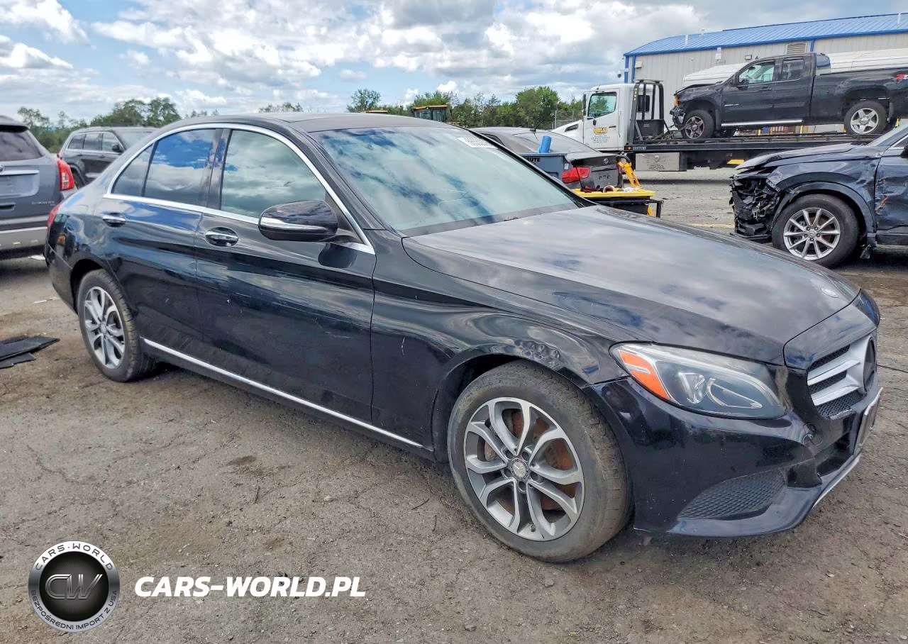 2015 Mercedes-Benz C 300 4Matic VIN:55SWF4KB0FU085011 - 4