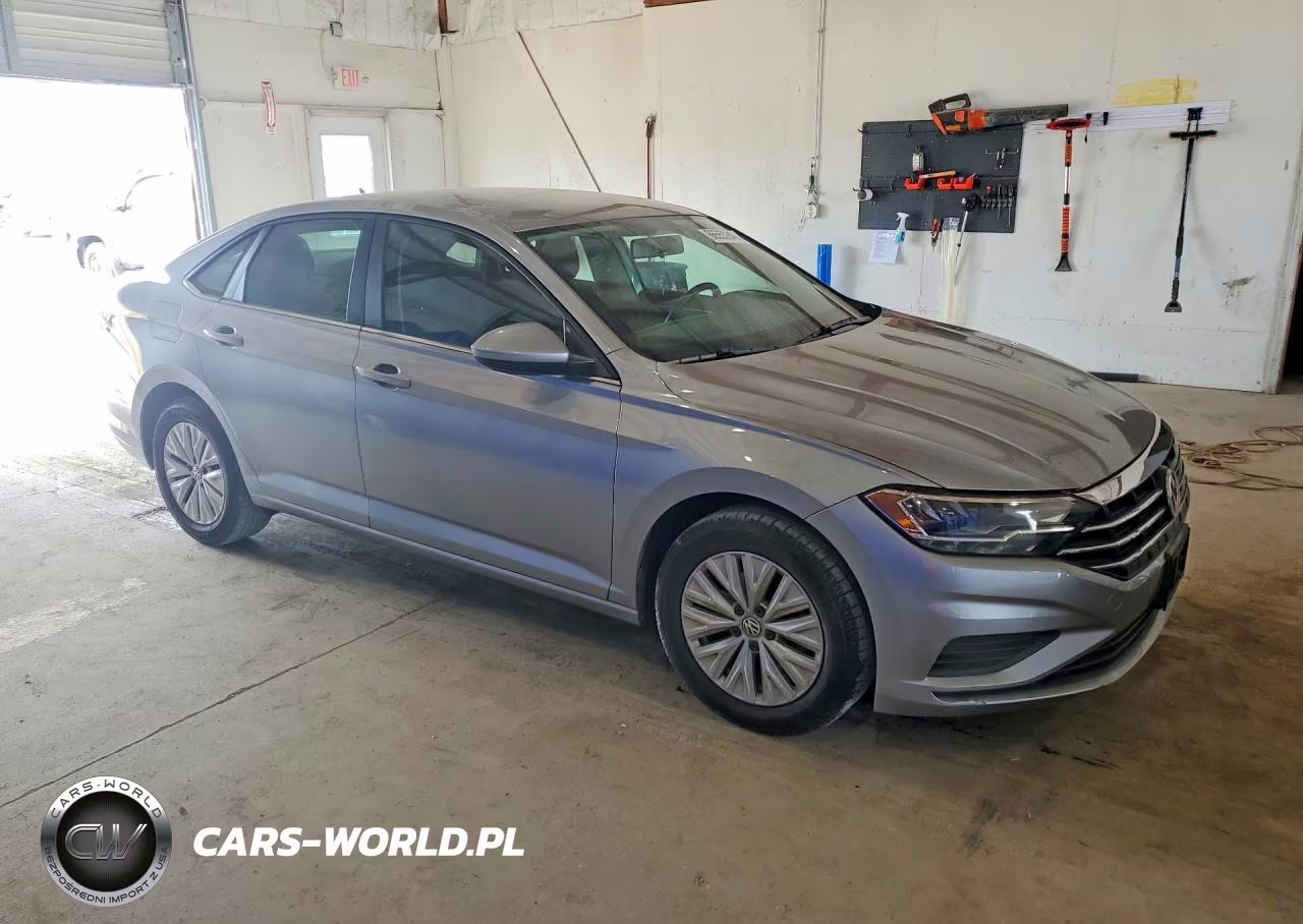 2019 Volkswagen Jetta S VIN:3VWC57BU8KM199075 - 4