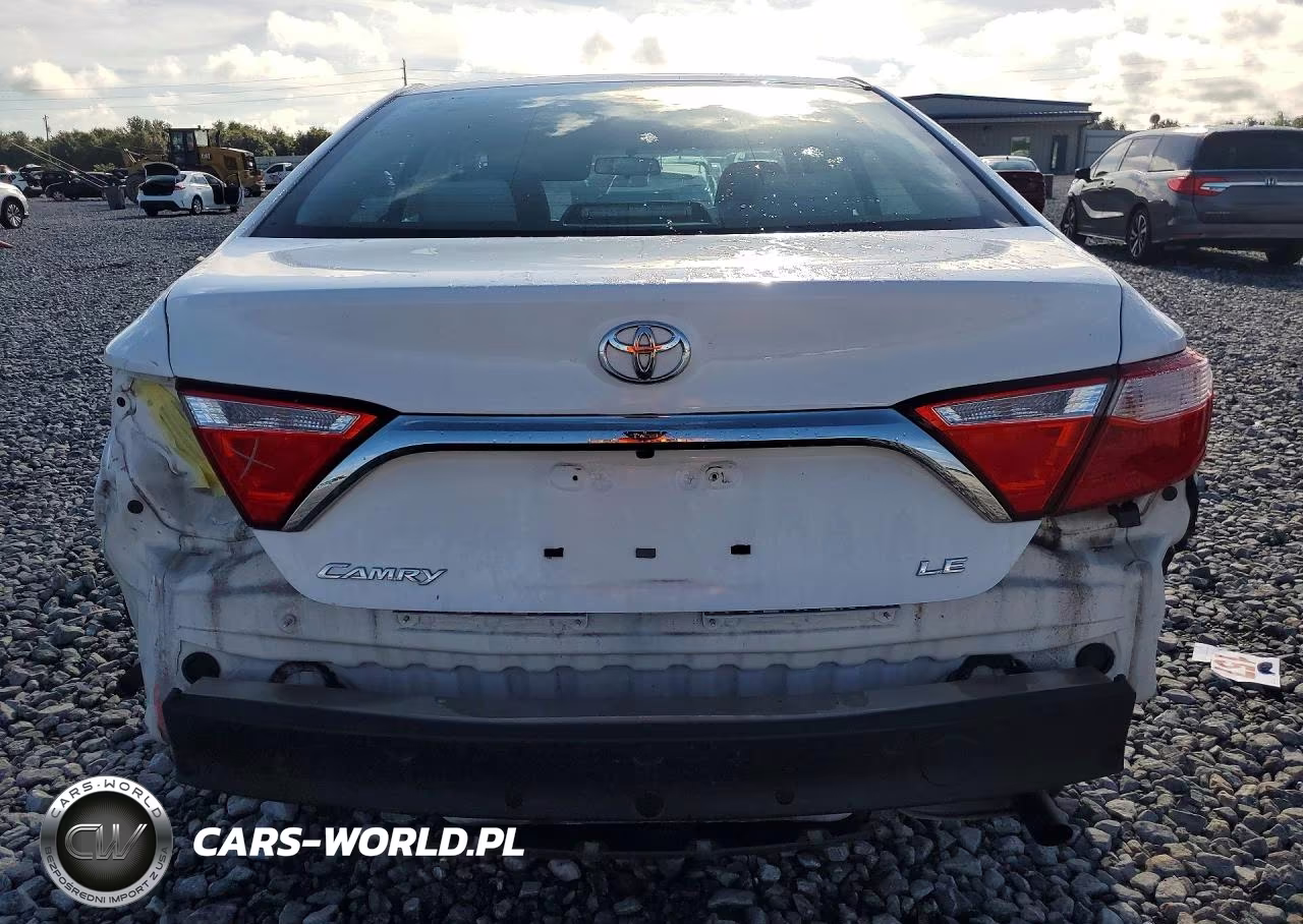 2015 Toyota Camry Le VIN:4T1BF1FK2FU081277 - 6