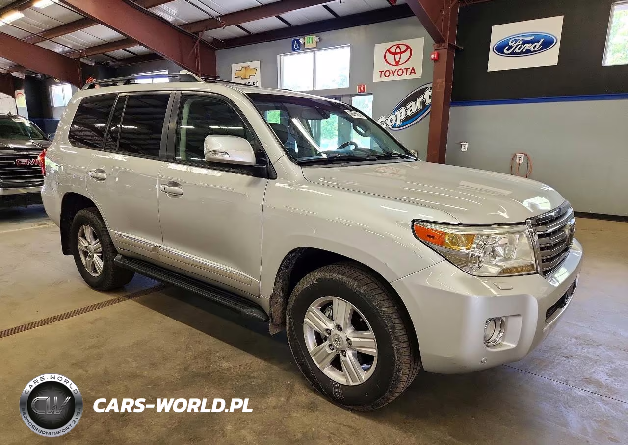 2015 Toyota Land Cruiser Base VIN:JTMHY7AJ4F4034763 - 4