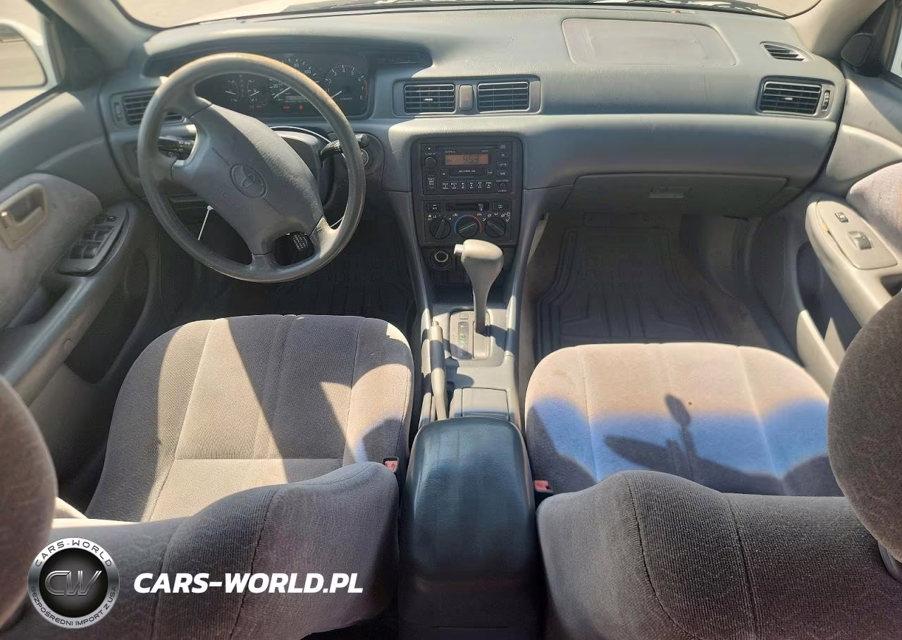 1999 Toyota Camry Le VIN:4T1BG22K4XU585016 - 8