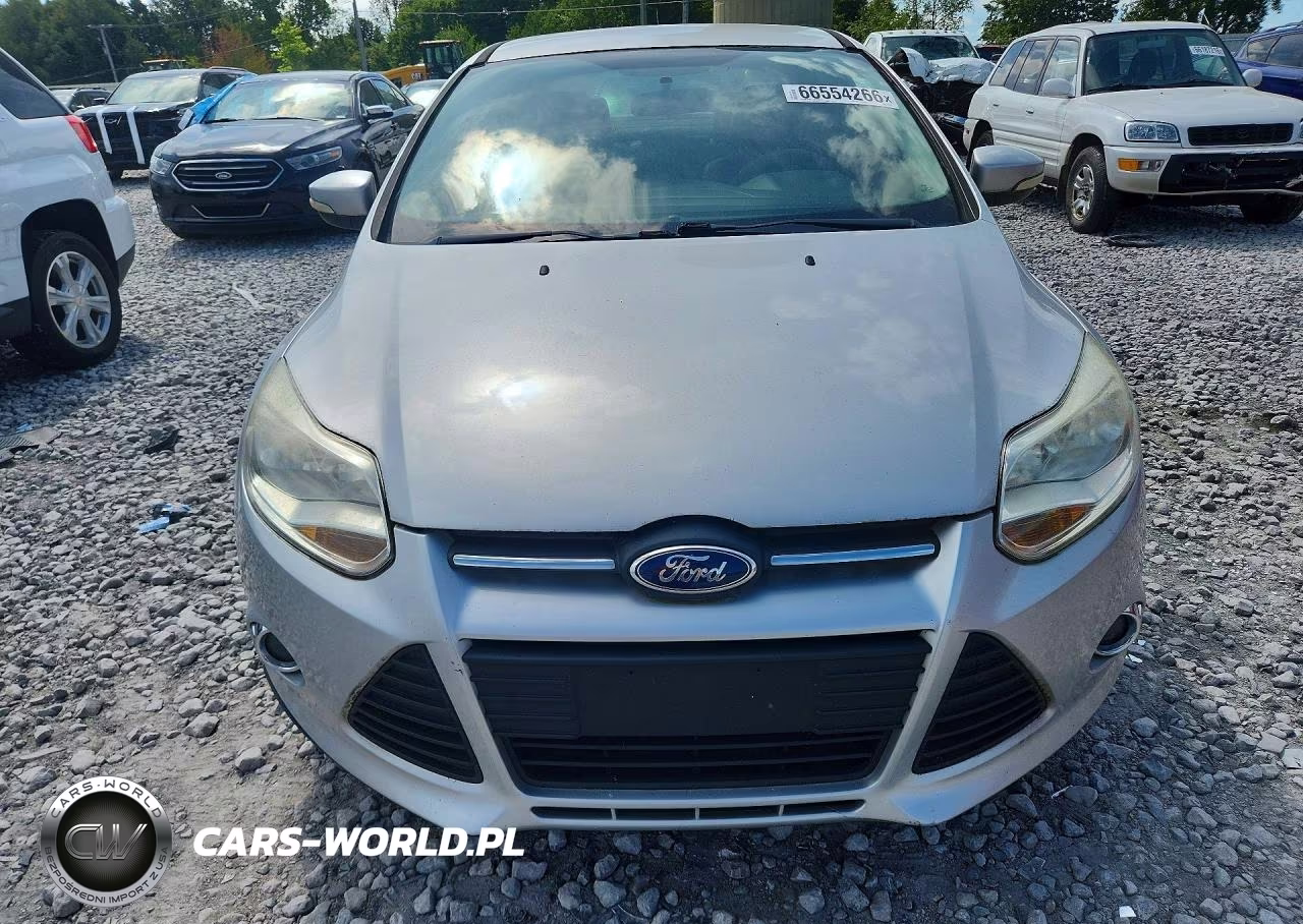 2014 Ford Focus Se VIN:1FADP3F29EL107454 - 5