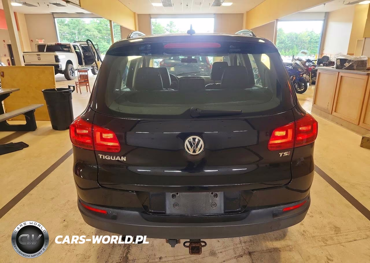 2017 Volkswagen Tiguan S VIN:WVGAV7AXXHK019399 - 6
