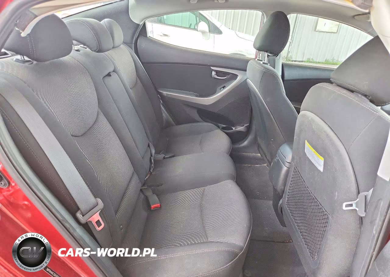 2016 Hyundai Elantra Value Edition VIN:5NPDH4AE2GH761931 - 10