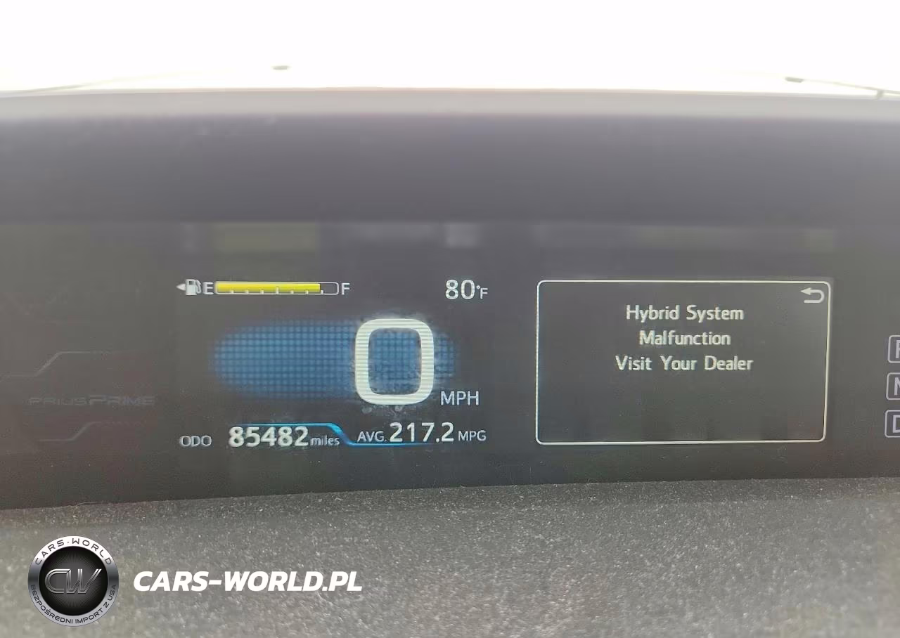 2018 Toyota Prius Prime Advanced VIN:JTDKARFP7J3090746 - 9