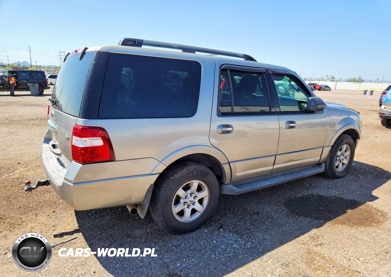 2009 Ford Expedition Xlt VIN:1FMFU15569LA02075 - 3