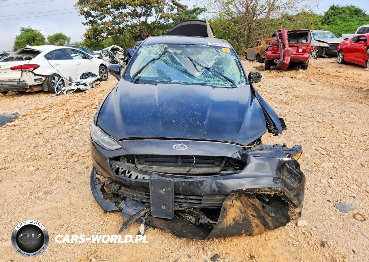 2018 Ford Fusion S Hybrid VIN:3FA6P0UU7JR122834 - 5