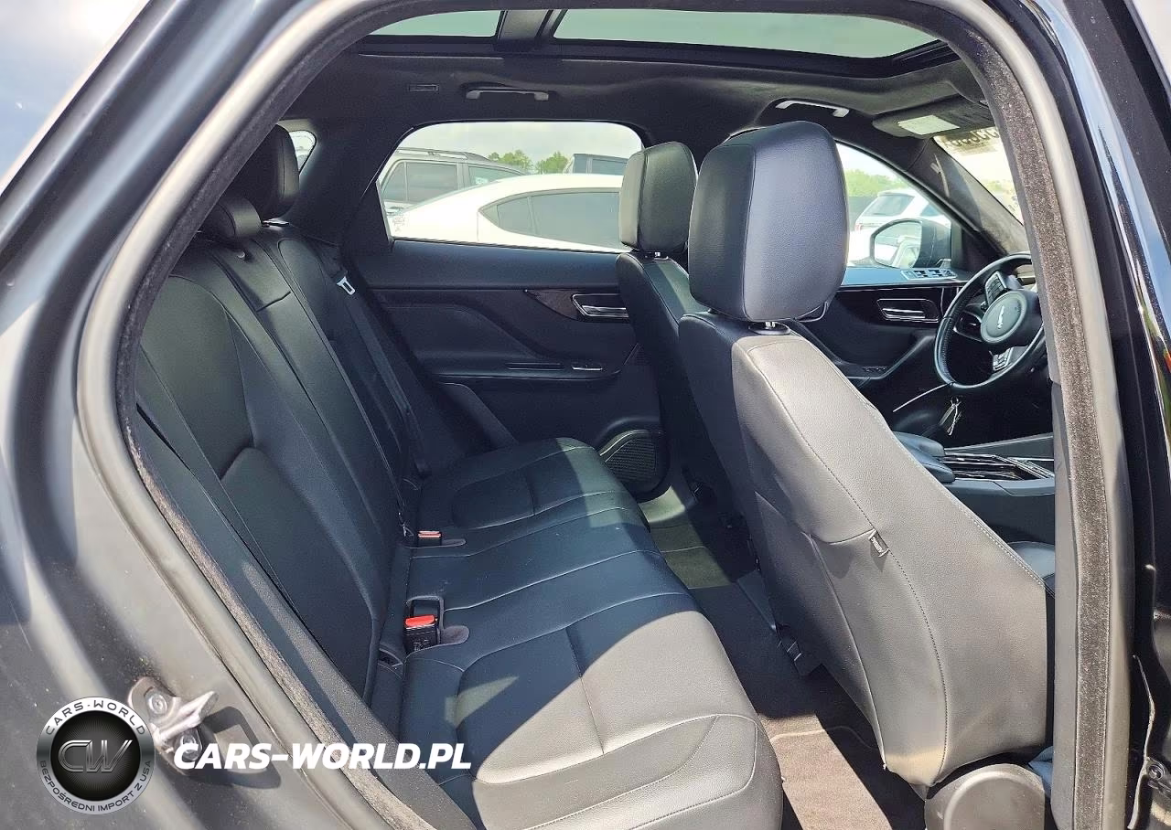 2020 Jaguar F-Pace Premium VIN:SADCJ2FXXLA618696 - 11