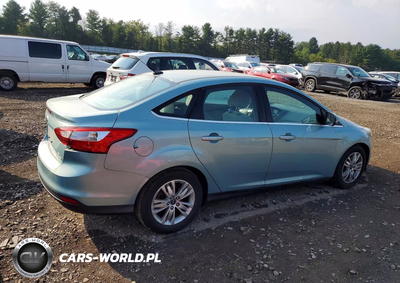 2012 Ford Focus Sel VIN:1FAHP3H27CL479371 - 3
