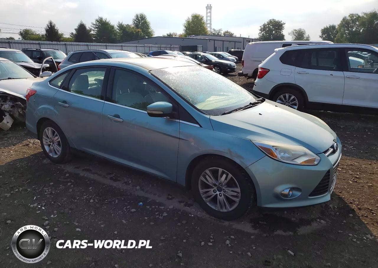 2012 Ford Focus Sel VIN:1FAHP3H27CL479371 - 4