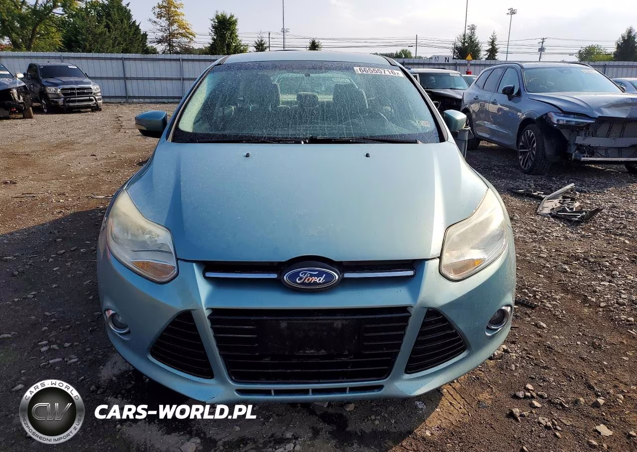 2012 Ford Focus Sel VIN:1FAHP3H27CL479371 - 5