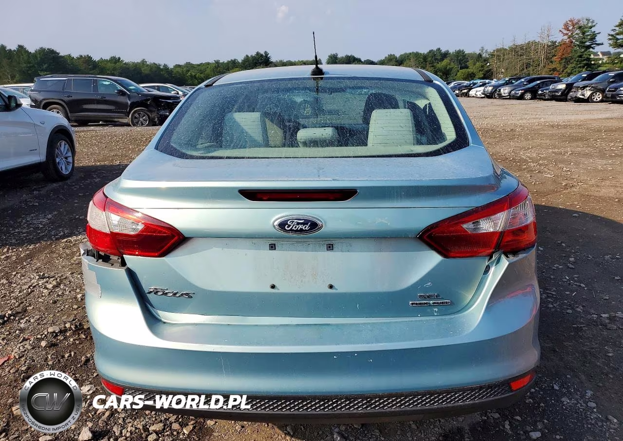 2012 Ford Focus Sel VIN:1FAHP3H27CL479371 - 6