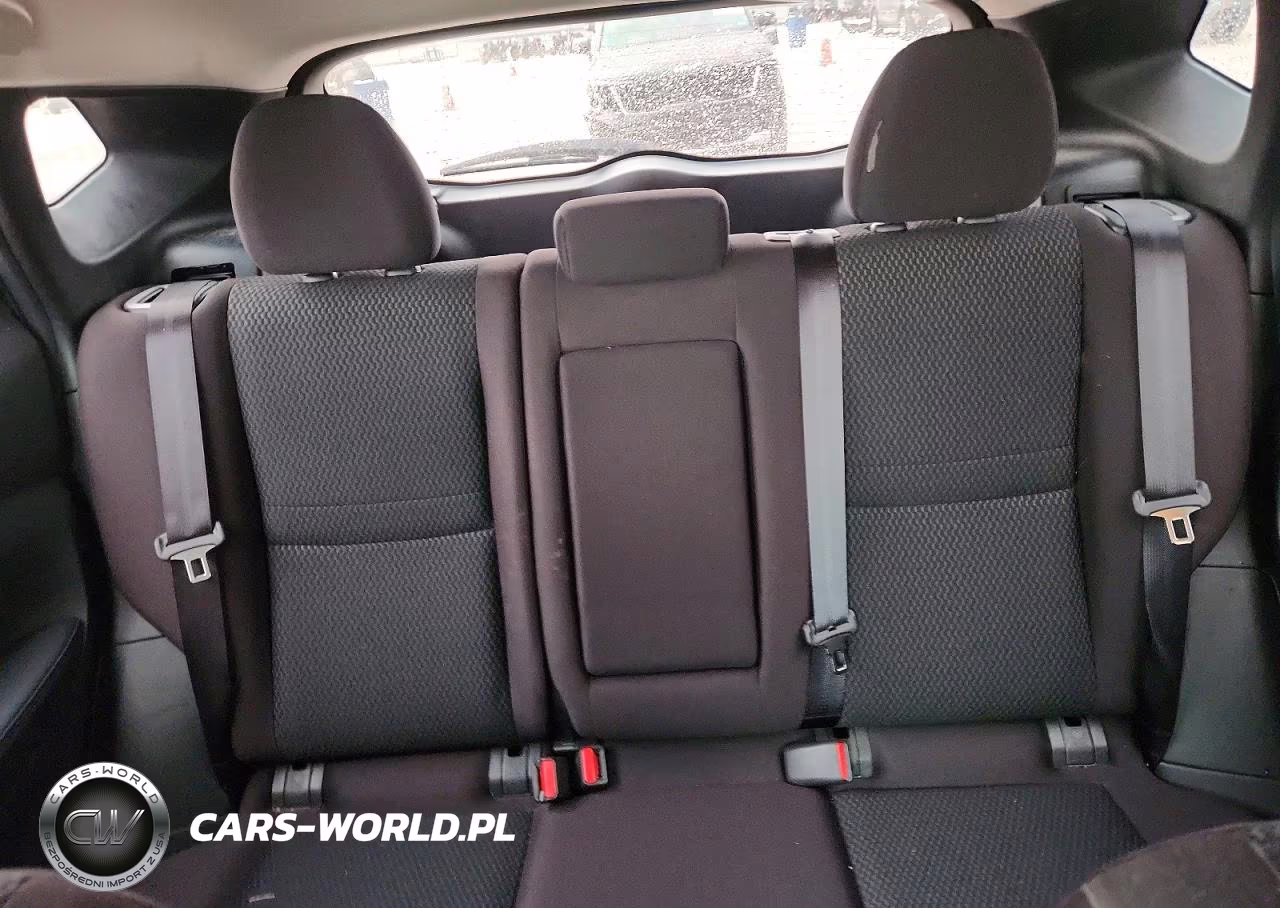 2018 Nissan Rogue Sport S VIN:JN1BJ1CP8JW184125 - 10