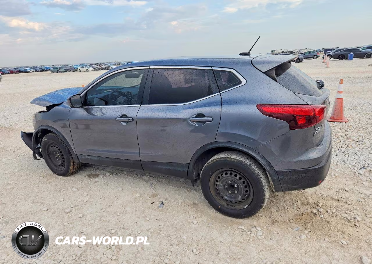 2018 Nissan Rogue Sport S VIN:JN1BJ1CP8JW184125 - 2