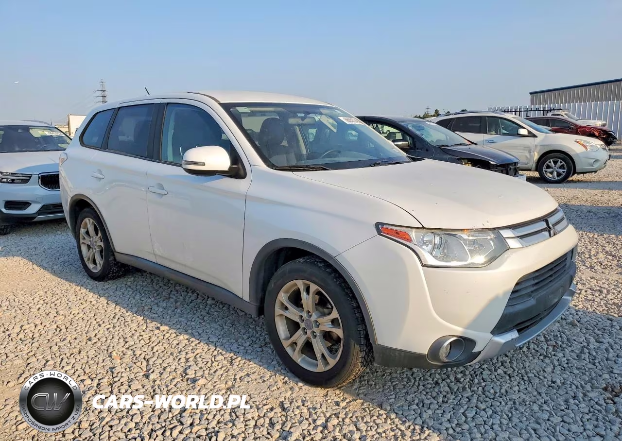 2015 Mitsubishi Outlander Se VIN:JA4AD3A33FZ003282 - 4