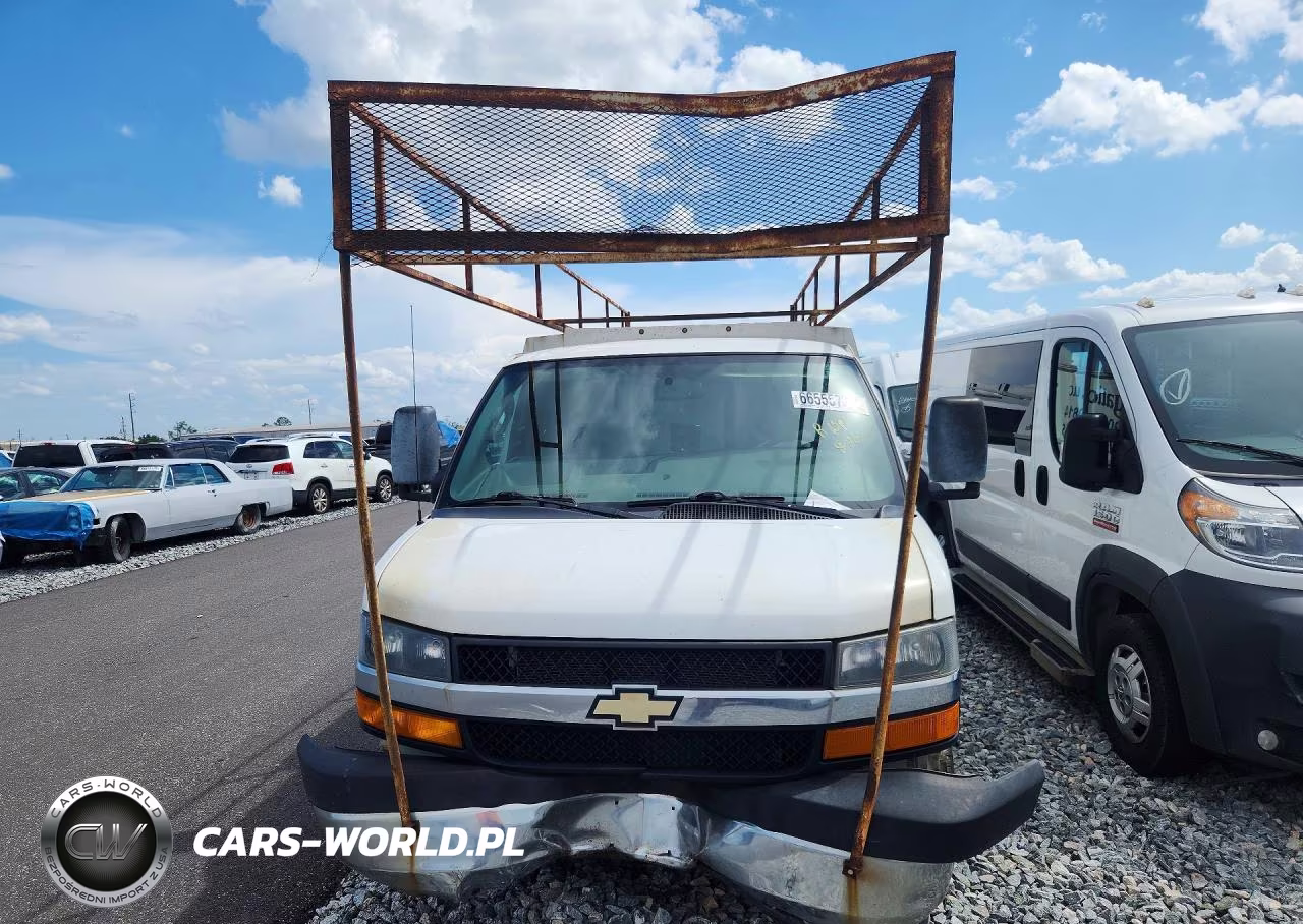 2017 Chevrolet Express G3500 VIN:1GB0GRFG0H1208507 - 5