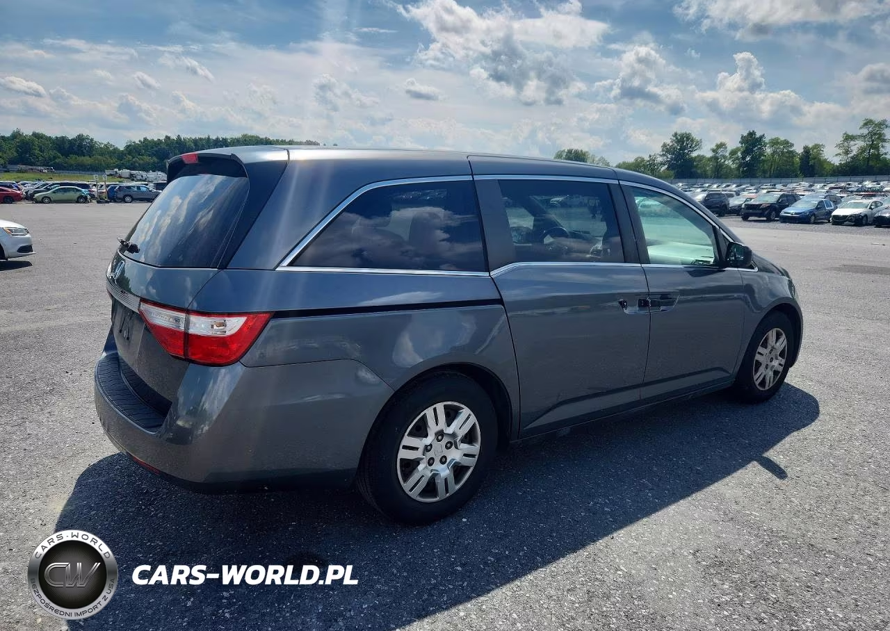 2013 Honda Odyssey Lx VIN:5FNRL5H20DB025070 - 3